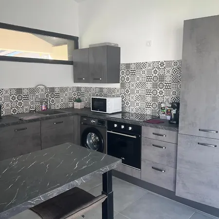 Petite Maison Au Calme Hébergement de vacances Beynost